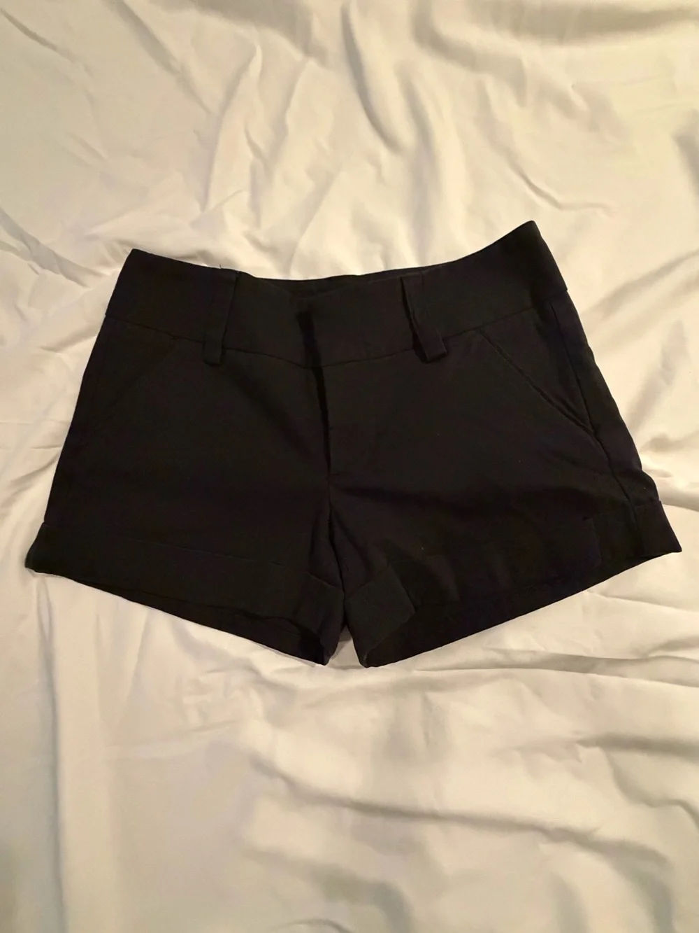 Alice + Olivia Black Women's Shorts
